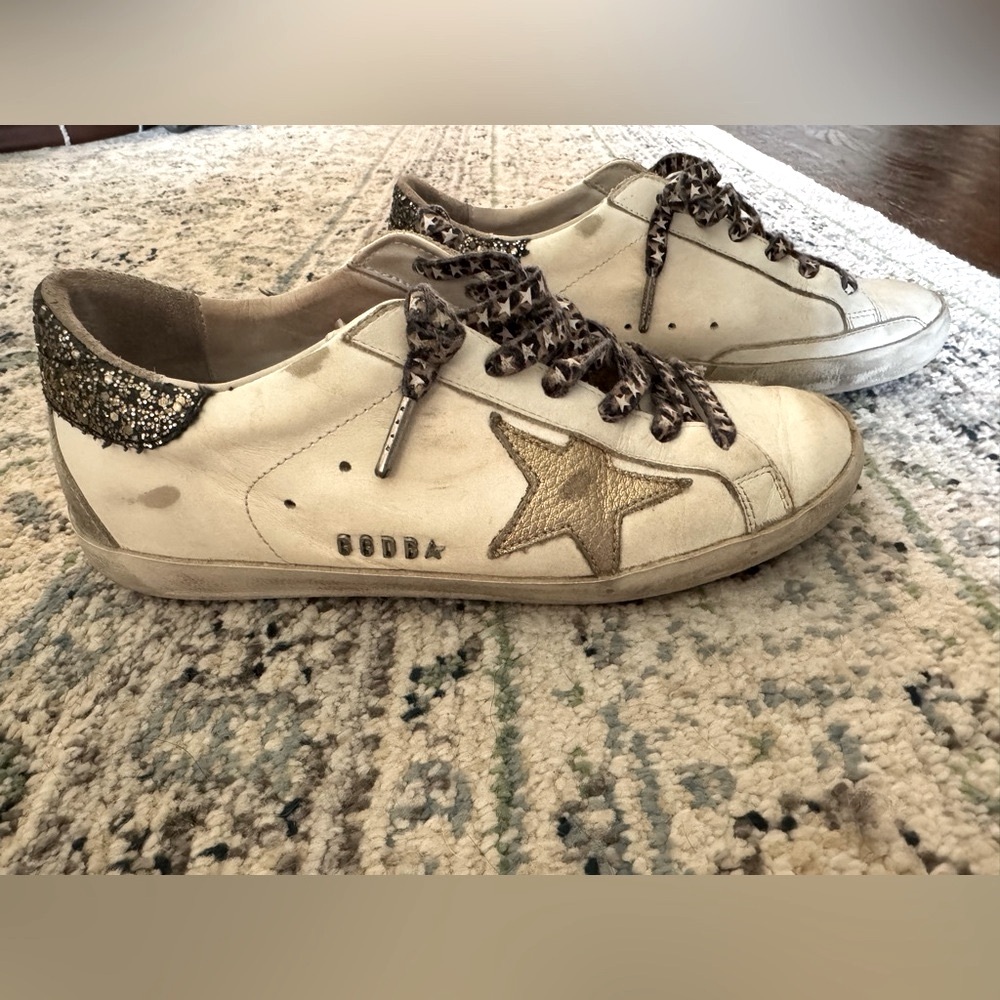 Golden Goose Women's Cream and Gold Star Sneakers